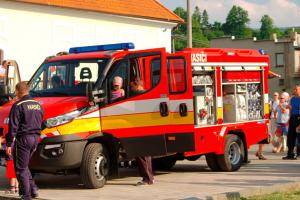 Slávnostné odovzdanie hasičského vozidla IVECO, foto 57 z 78