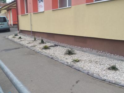 Úprava okolia COOP Jednota, foto 2 z 3