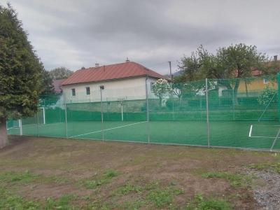 Novovybudované ihrisko pri základnej škole, foto 2 z 2