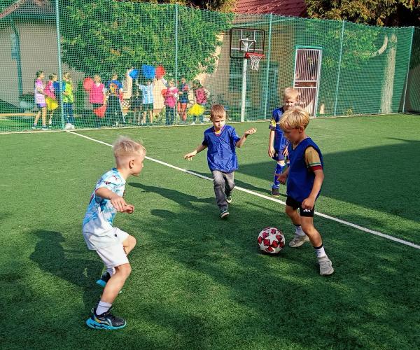 Multifunkčné ihrisko pri základnej škole, foto 18 z 26